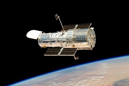 Hubble Space Telescope.jpg