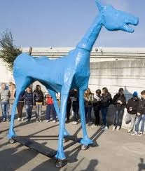 “L’Ippogrifo invita Marco Cavallo”. Da Trieste a Ferrara: un giorno di festa e dialogo fra teatro e psichiatria, per Franco Basaglia e Antonio Slavich