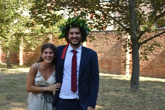 Lorenzo, laureato Unife e donatore ADMO, con la futura moglie