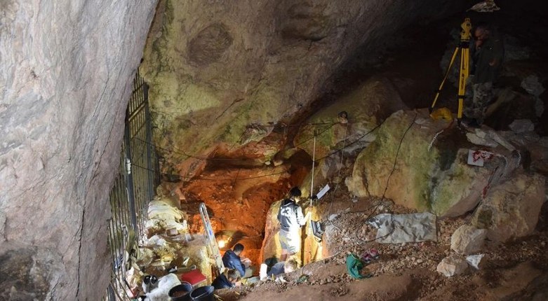 Grotta Della Ciota Ciara | Unife scopre nuovi resti di uomo di Neanderthal risalenti a 300 mila anni fa