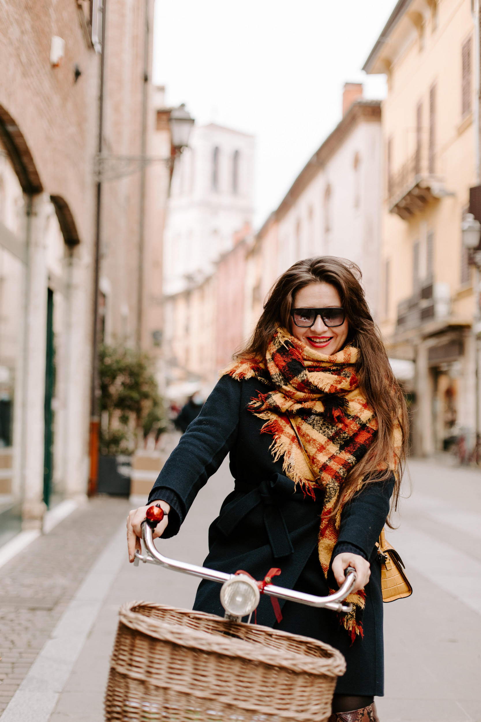 Olga in bici