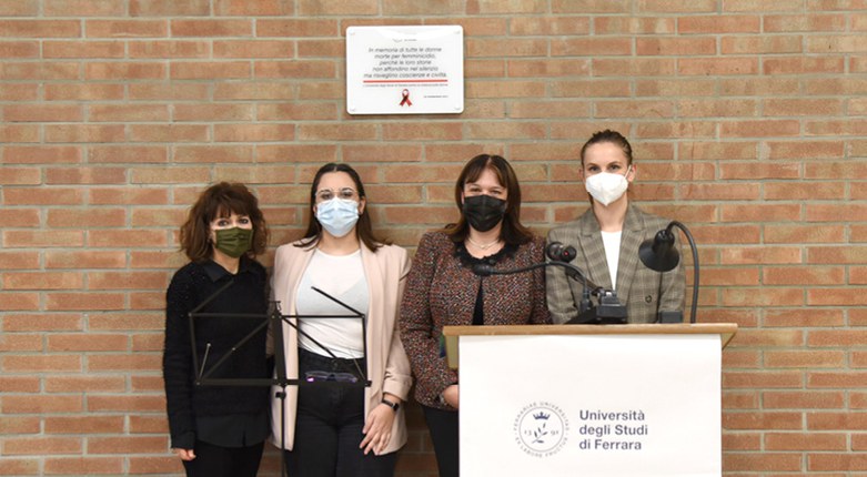 Violenza contro le donne | Unife dedica una targa alla memoria delle vittime di femminicidio Violenza contro le donne | Unife dedica una targa alla memoria delle vittime di femminicidio