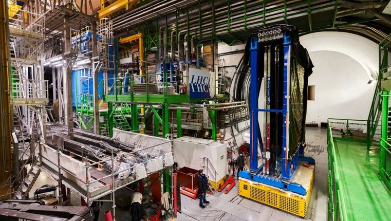 Fisica delle particelle | Unife per la ripartenza dell’LHC del CERN di Ginevra