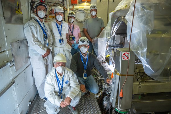 SMOG2 installation in the LHCb cavern 17e2020.jpg