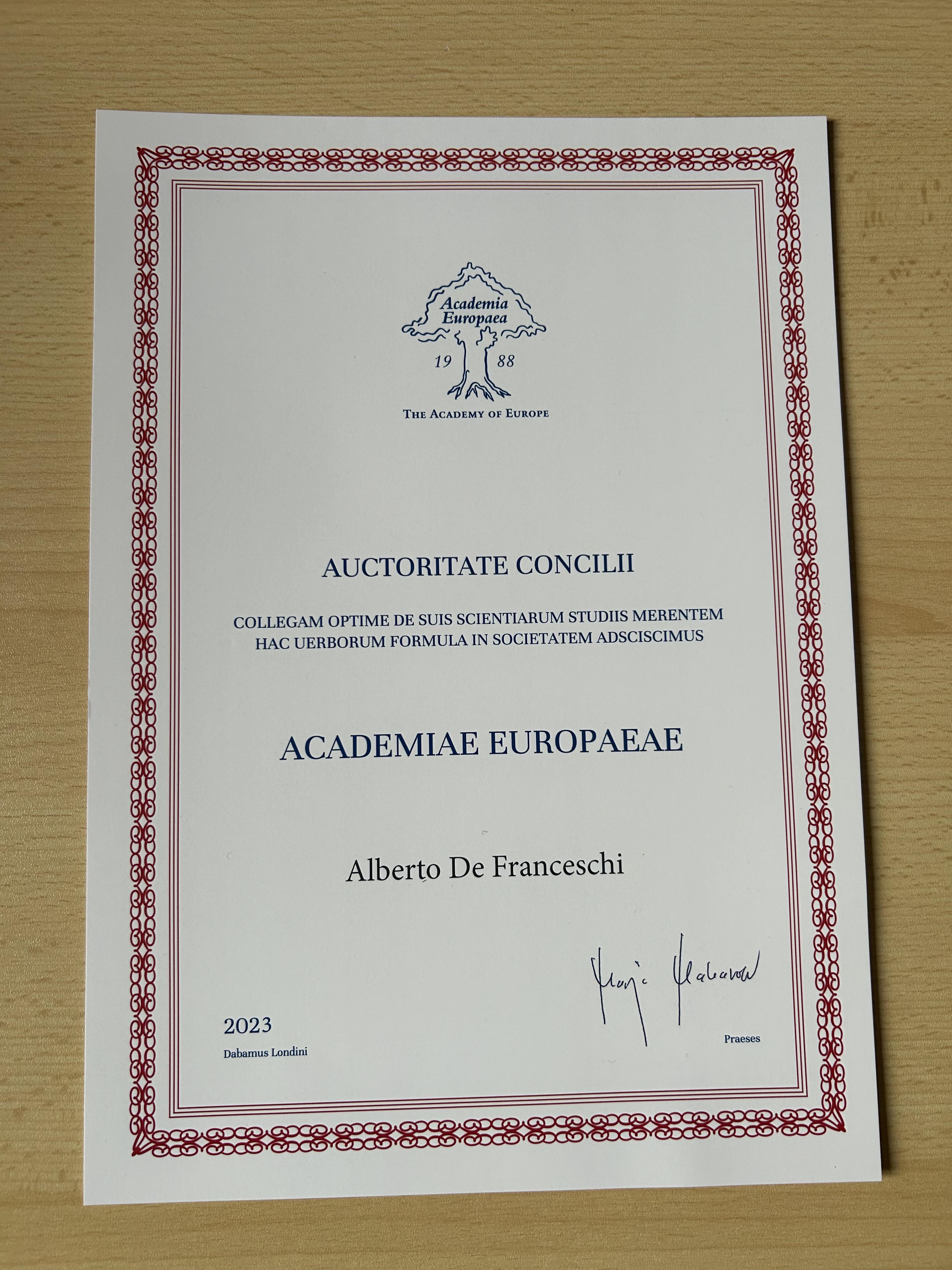 diploma de franceschi.jpg