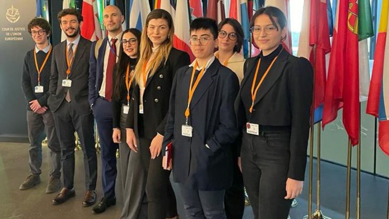 EU Law Moot Court Competition | Studentesse e studenti di Giurisprudenza visitano la Corte di Giustizia dell'Unione Europea