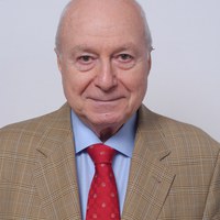 Il Professor Mario Giuseppe Losano 
