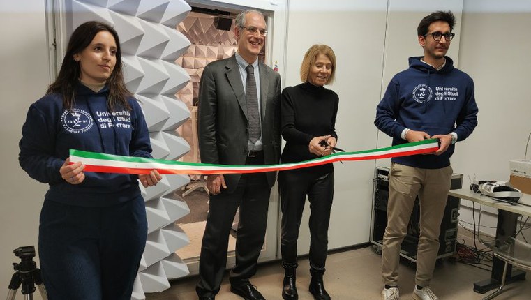 Inaugurata a Unife la Camera dei Diamanti | Una struttura all'avanguardia per la simulazione virtuale immersiva Inaugurata a Unife la Camera dei Diamanti | Una struttura all'avanguardia per la simulazione virtuale immersiva