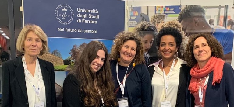 UNIFE team_COLOURS KOM.jpg