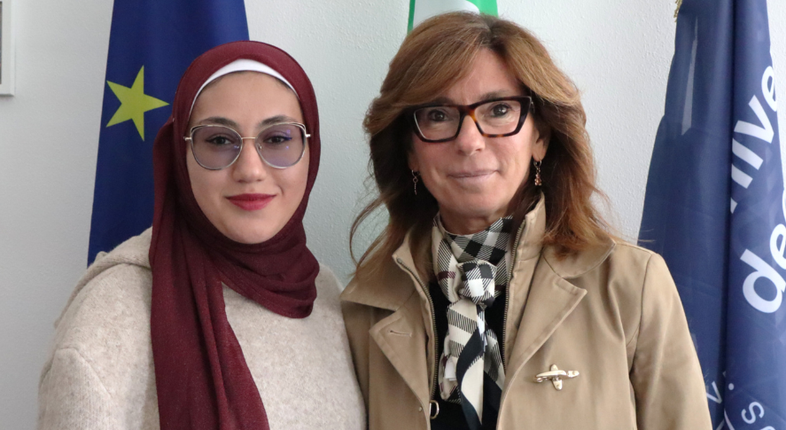 Da Gaza a Ferrara | La storia di Aesha, accolta a Unife grazie al progetto IUPALS Da Gaza a Ferrara | La storia di Aesha, accolta a Unife grazie al progetto IUPALS