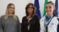 Valore umano e sportivo | La Rettrice incontra due studentesse protagoniste di gesti e risultati esemplari