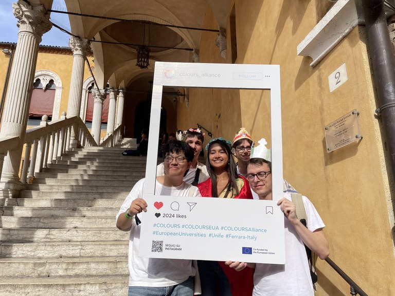 Treasure Hunt photo boot COLOURS