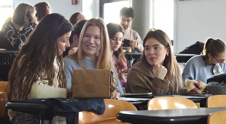Progetto AURORA | Call for ideas per promuovere le pari opportunità e il contrasto alla violenza di genere in Ateneo Progetto AURORA | Call for ideas per promuovere le pari opportunità e il contrasto alla violenza di genere in Ateneo