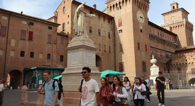 Unife Treasure Hunt | L'Ateneo accoglie in città le nuove studentesse e i nuovi studenti Erasmus