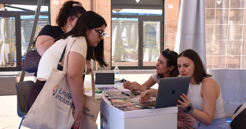 Unife Orienta Summer | Più di 400 in piazza per la due giorni di orientamento dell'Università di Ferrara