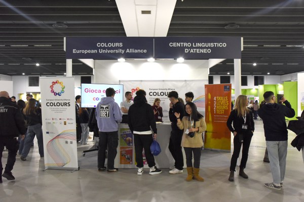 colours-orienta colours-orienta