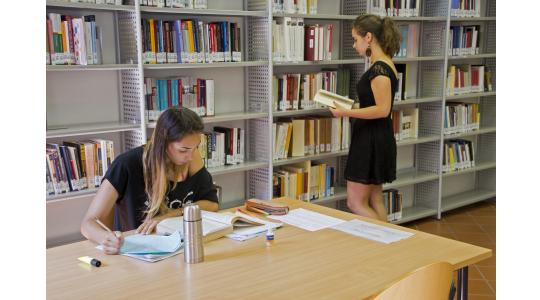 comunicazione-biblioteca-interno.jpg