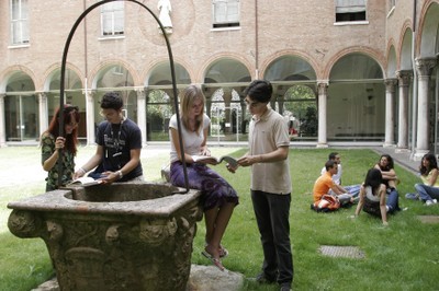 Studenti chiostro